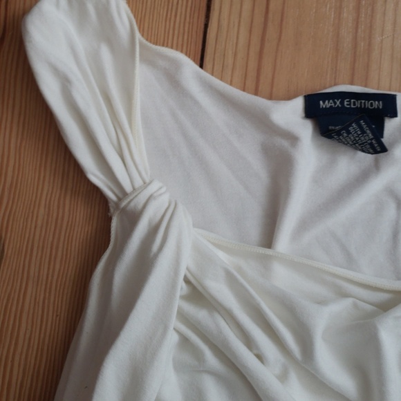 Cream max edition stretch top - Picture 2 of 4